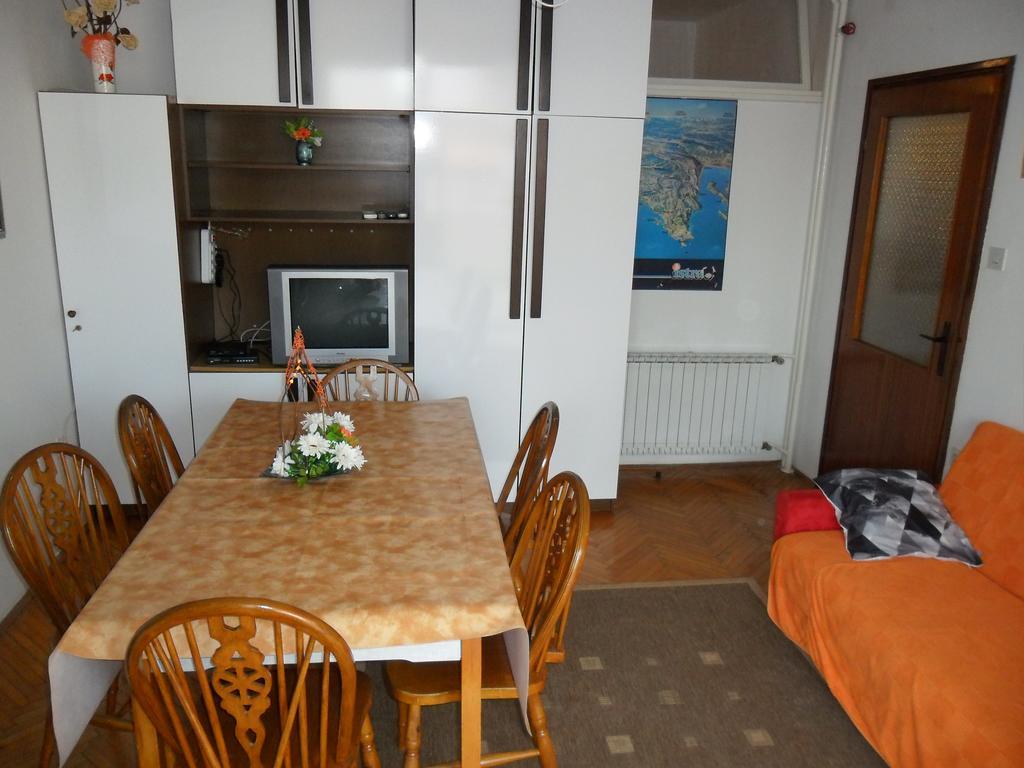 Vile Park Apartments Πόρετς Εξωτερικό φωτογραφία