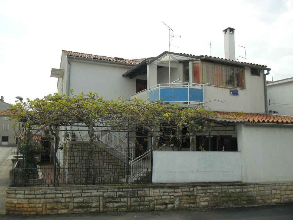 Vile Park Apartments Πόρετς Εξωτερικό φωτογραφία