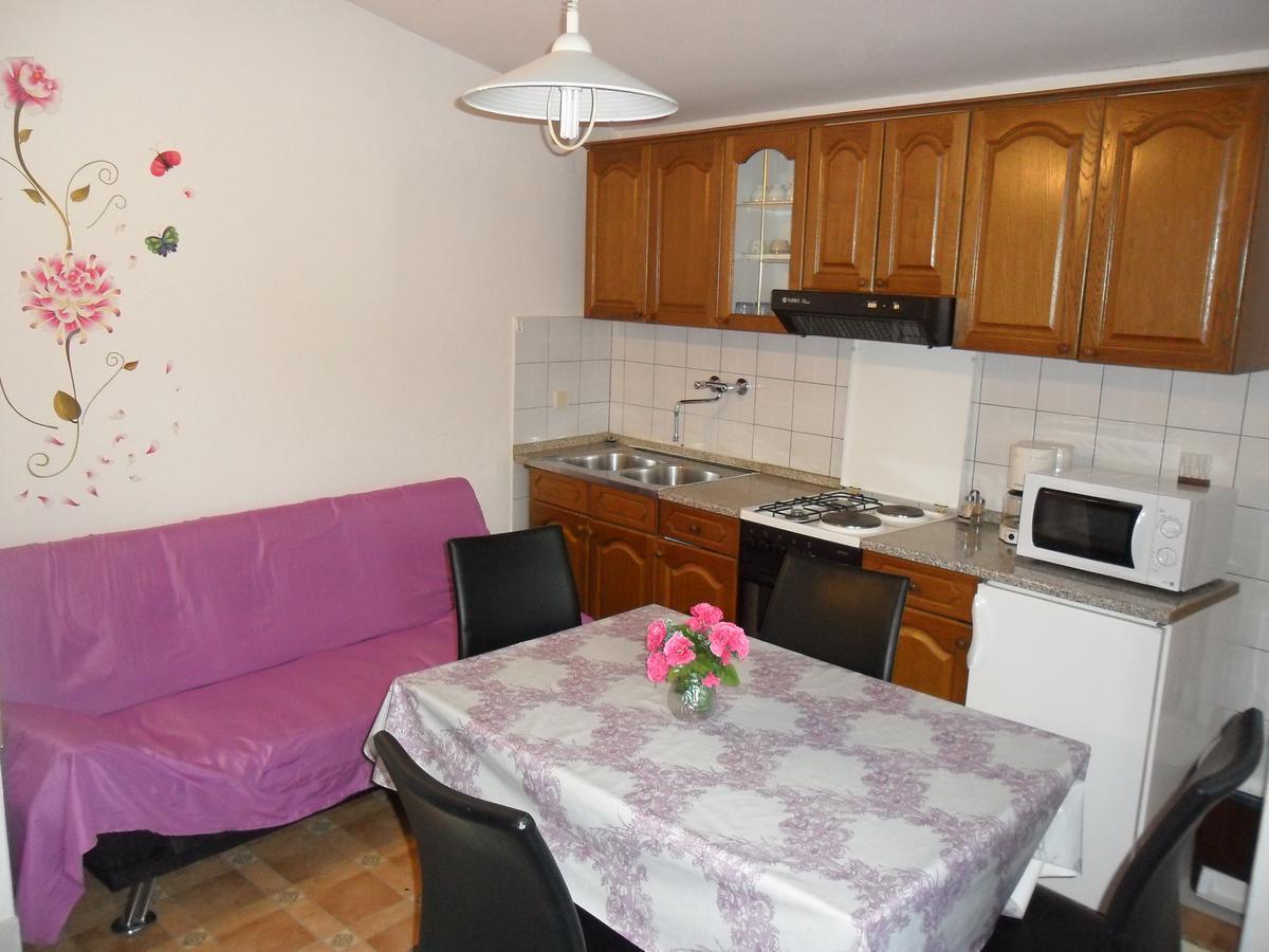 Vile Park Apartments Πόρετς Εξωτερικό φωτογραφία
