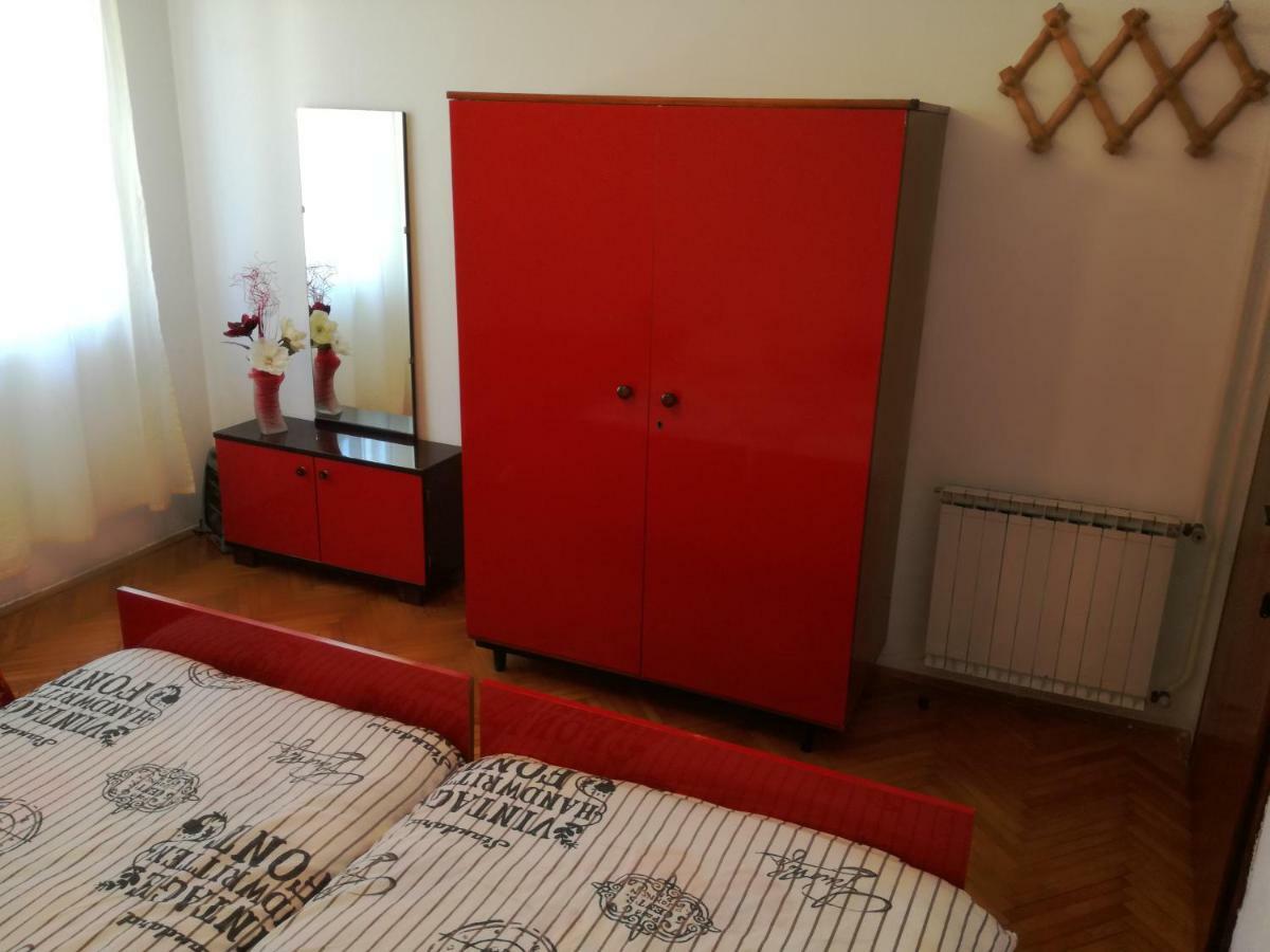 Vile Park Apartments Πόρετς Εξωτερικό φωτογραφία